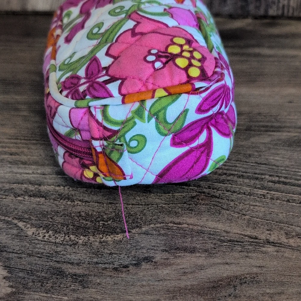 Vera Bradley Pink Tulip Cosmetic Case Makeup Bag Inside Mirror 4x8           M54